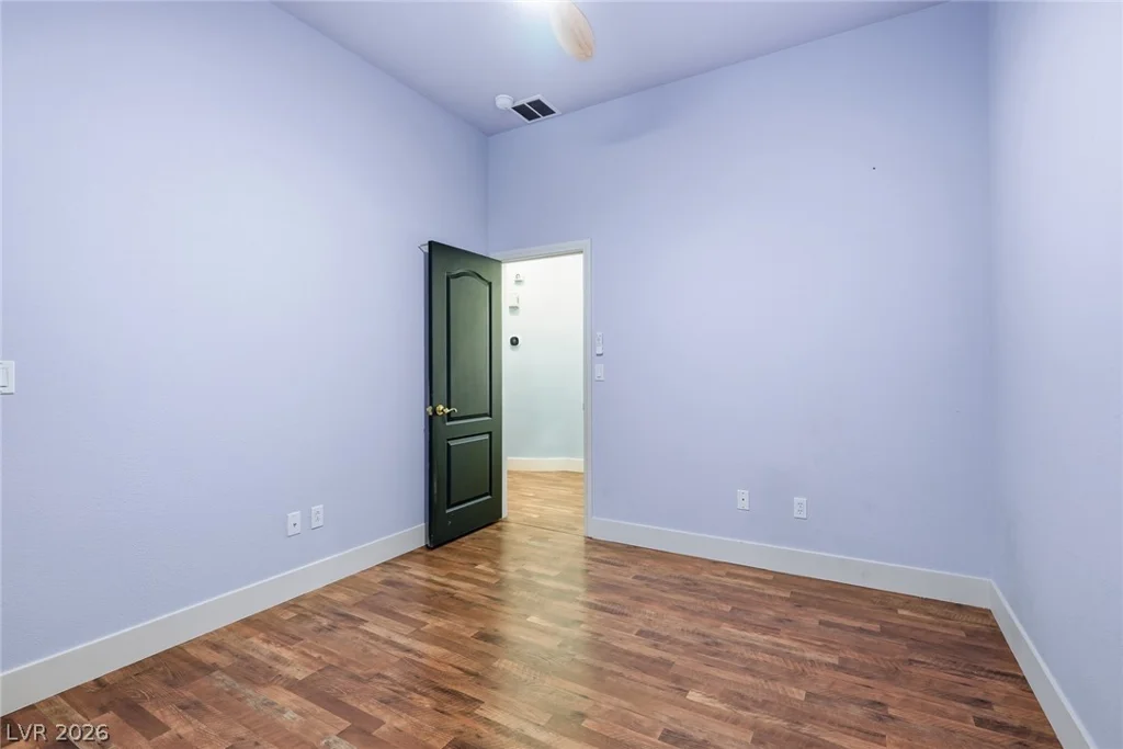 9025 Loggers Mill, Las Vegas, NV 89143