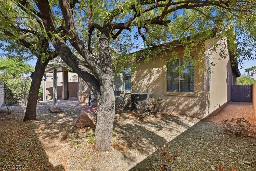 9025 Loggers Mill, Las Vegas, NV 89143