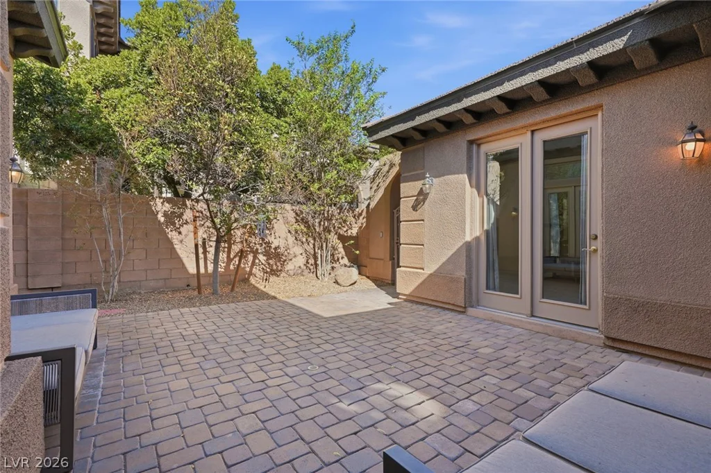 9025 Loggers Mill, Las Vegas, NV 89143