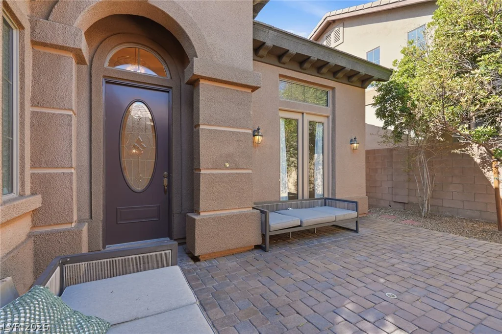 9025 Loggers Mill, Las Vegas, NV 89143