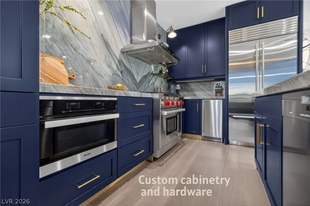 4525 Dean Martin, Las Vegas, NV 89103