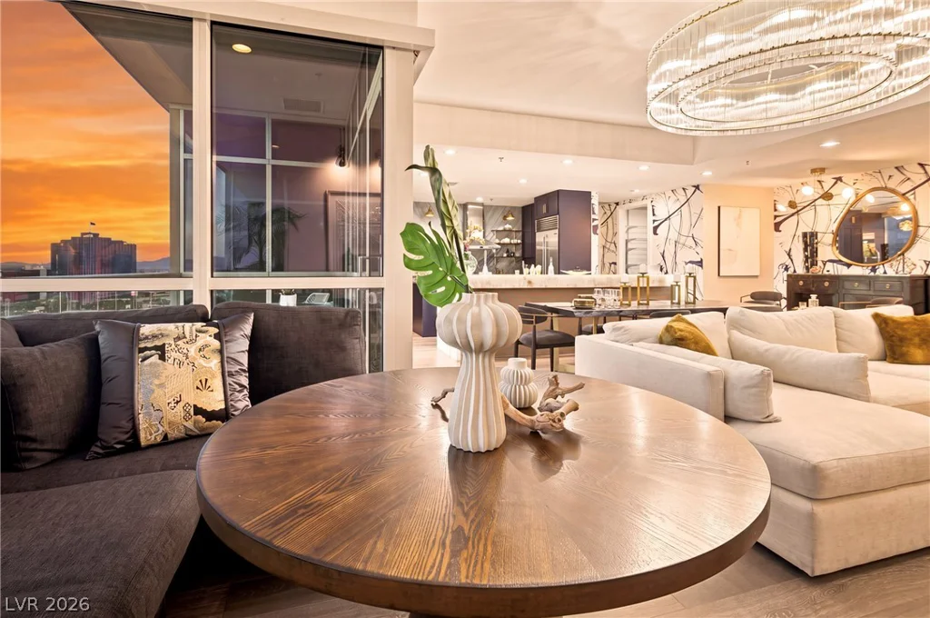 4525 Dean Martin, Las Vegas, NV 89103