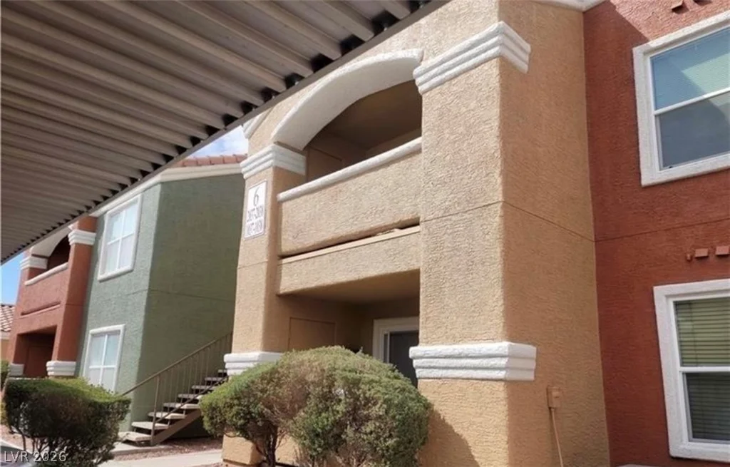 8101 Flamingo, Las Vegas, NV 89147
