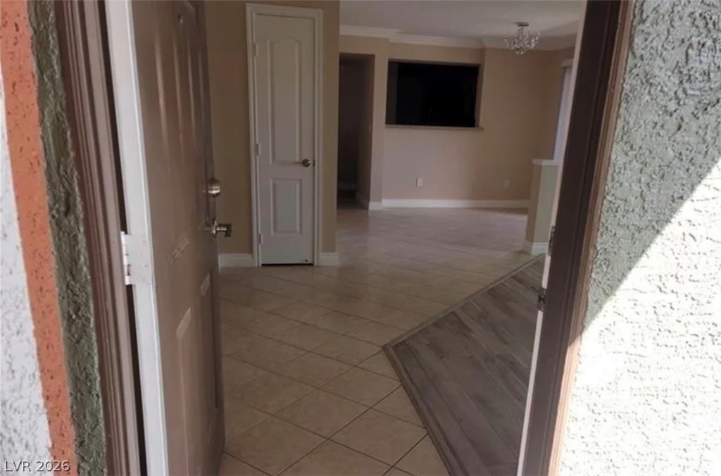 8101 Flamingo, Las Vegas, NV 89147