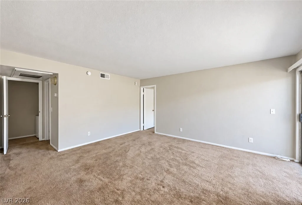 2961 Country Manor, Las Vegas, NV 89115