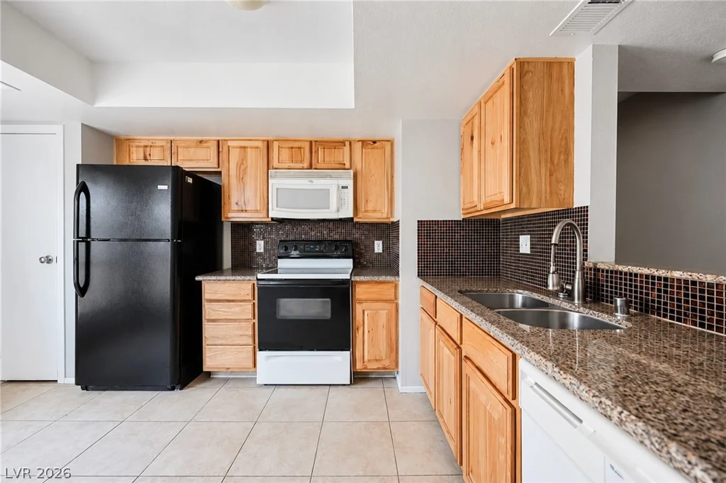 2961 Country Manor, Las Vegas, NV 89115