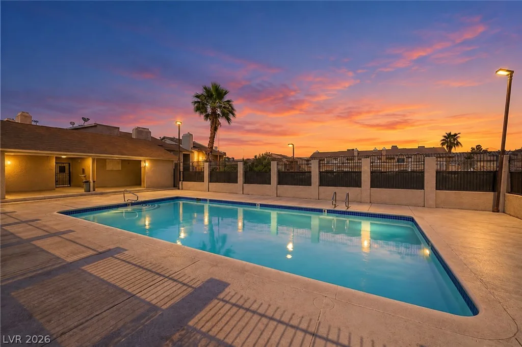 2961 Country Manor, Las Vegas, NV 89115