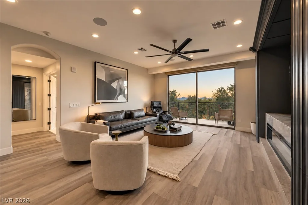 9101 Alta, Las Vegas, NV 89145