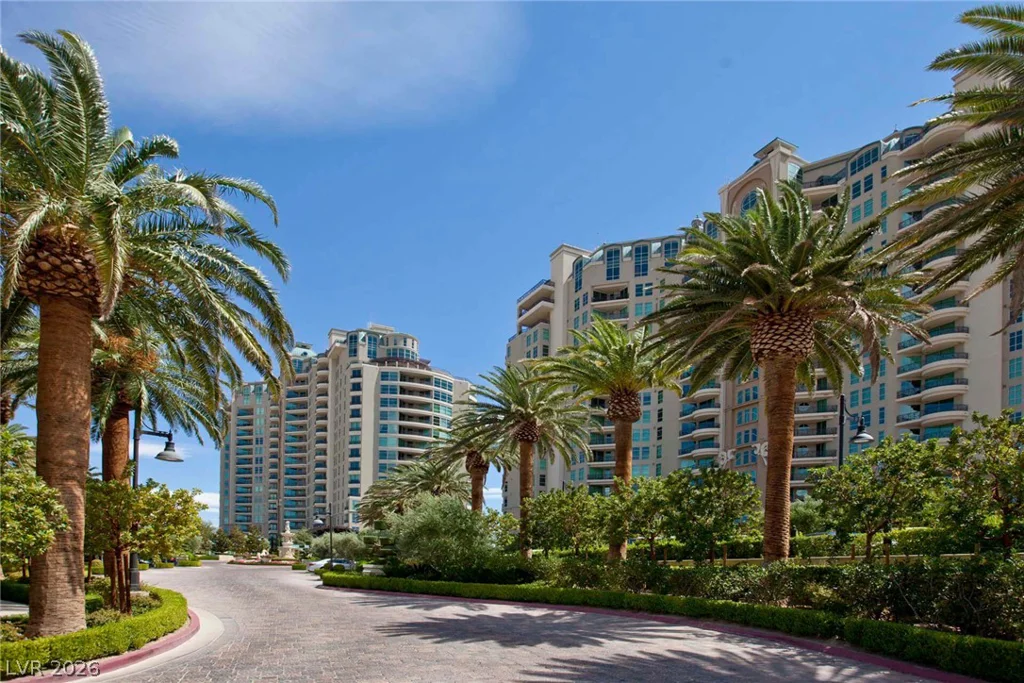9101 Alta, Las Vegas, NV 89145