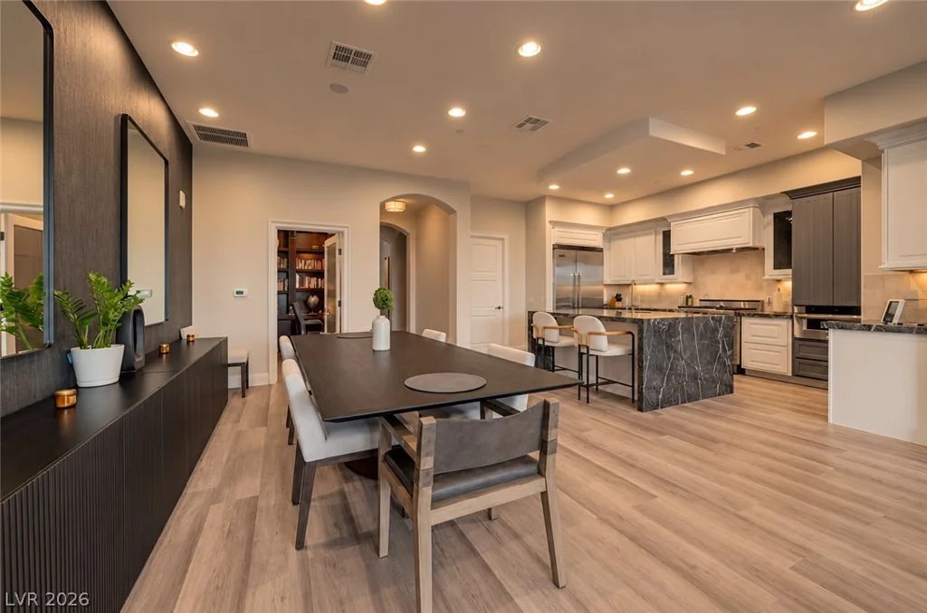 9101 Alta, Las Vegas, NV 89145