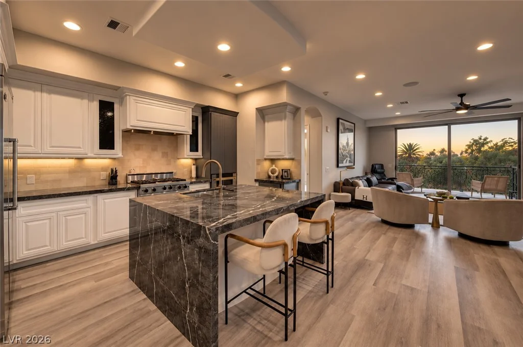9101 Alta, Las Vegas, NV 89145