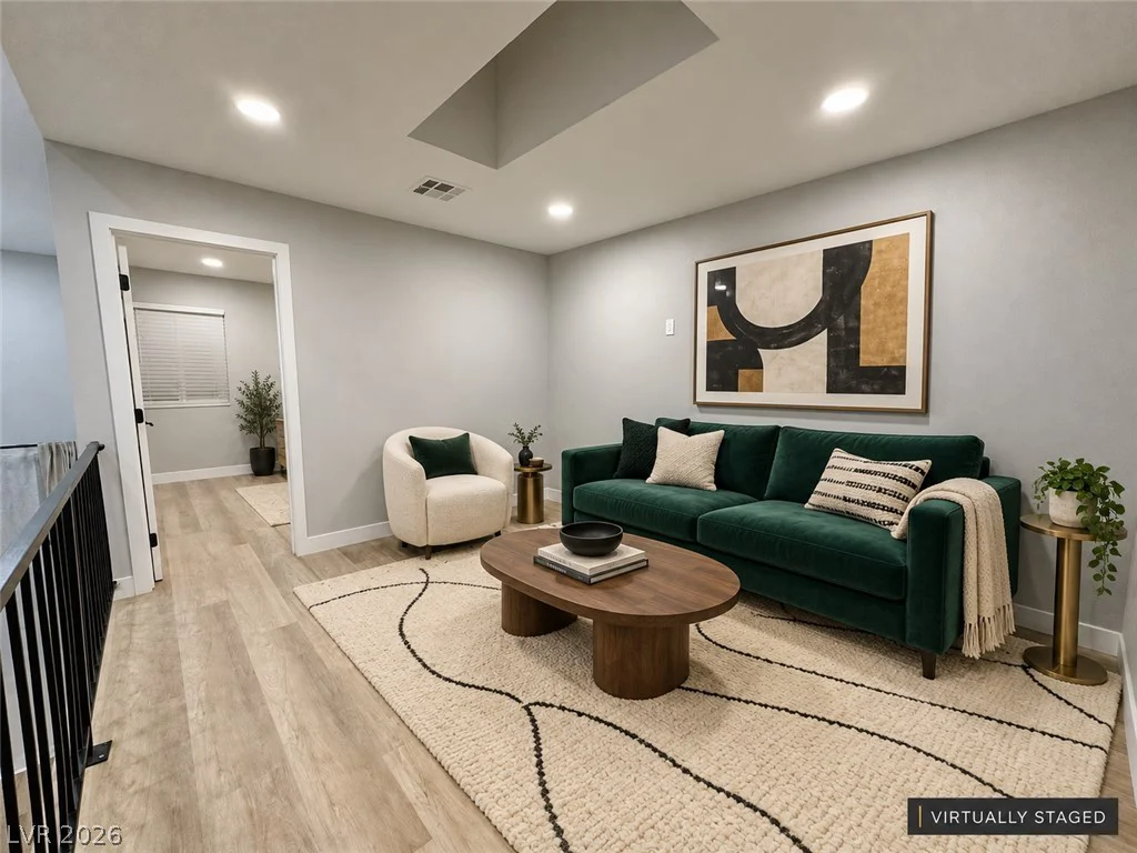 2471 Old Forge, Las Vegas, NV 89121