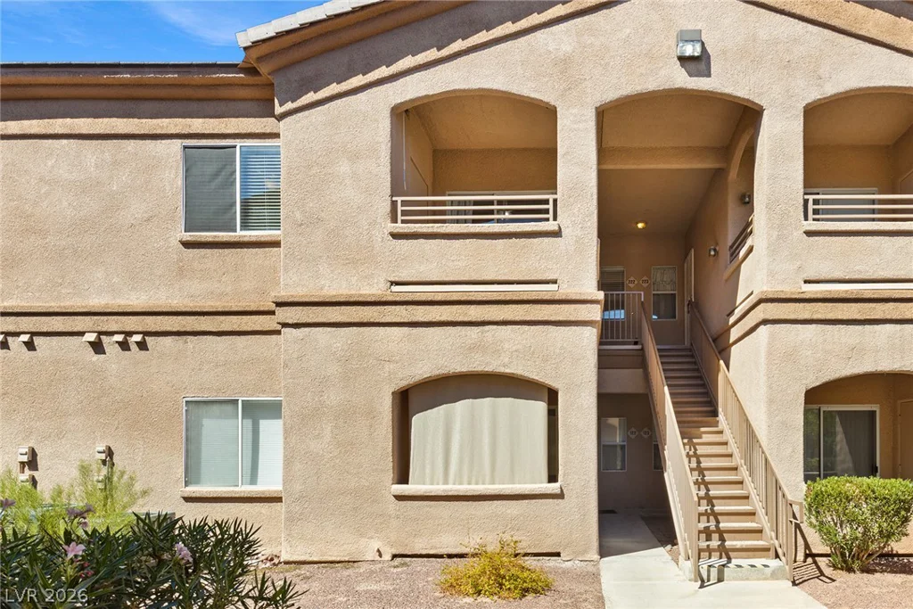 5751 Hacienda, Las Vegas, NV 89122