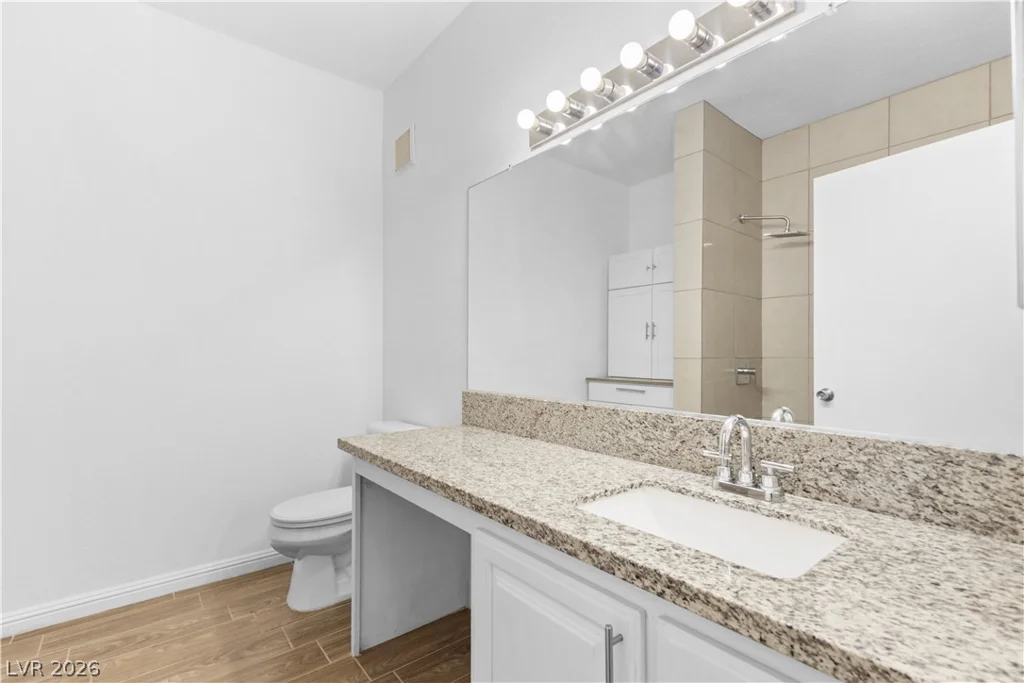 5751 Hacienda, Las Vegas, NV 89122