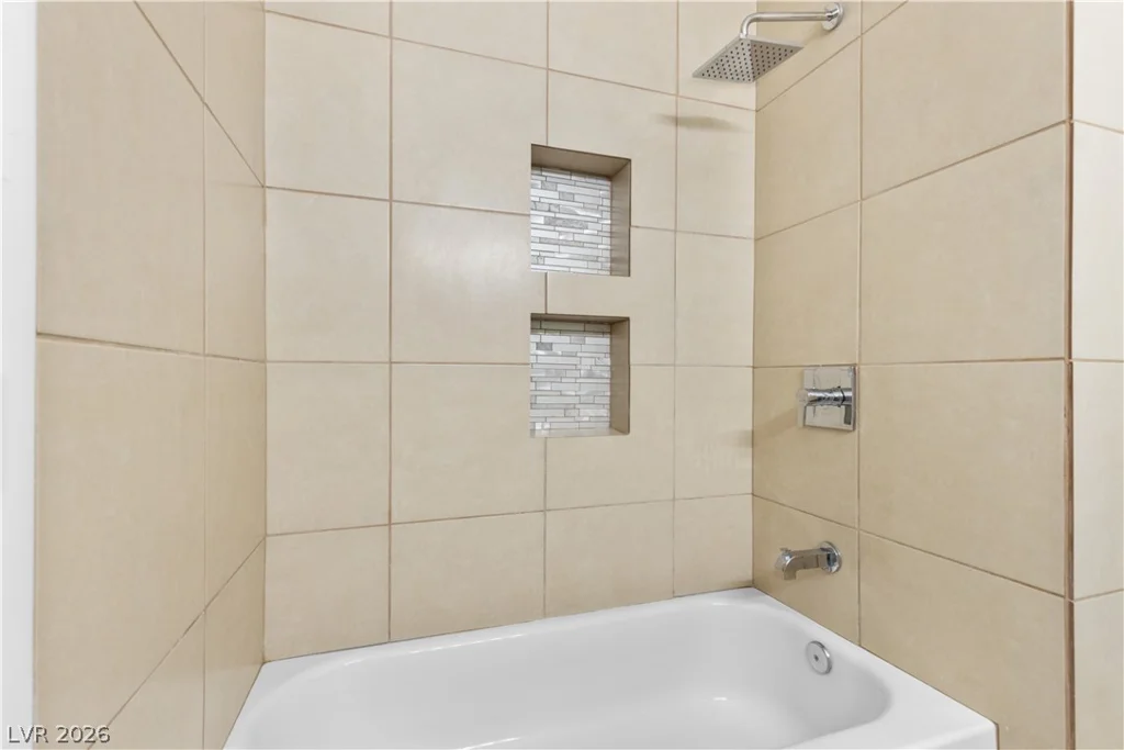 5751 Hacienda, Las Vegas, NV 89122