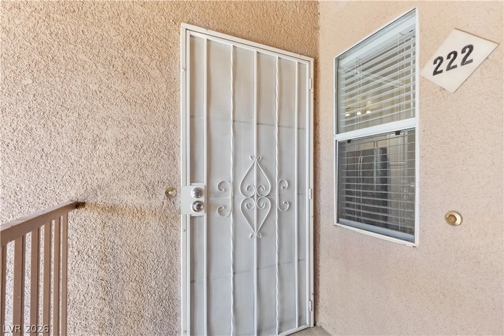 5751 Hacienda, Las Vegas, NV 89122