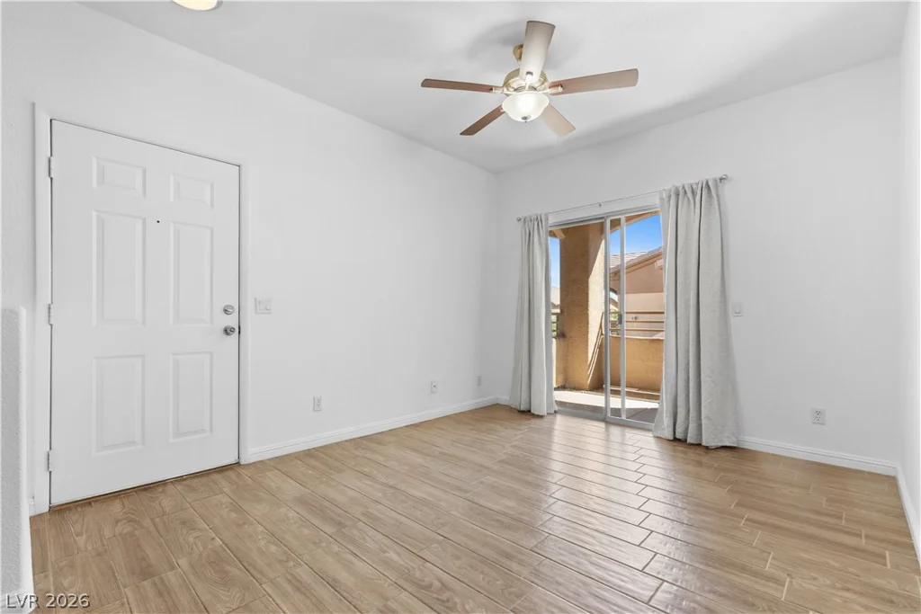 5751 Hacienda, Las Vegas, NV 89122