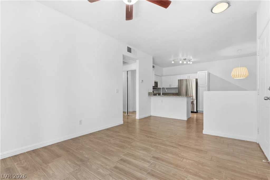 5751 Hacienda, Las Vegas, NV 89122