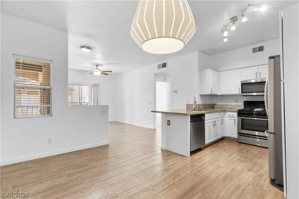 5751 Hacienda, Las Vegas, NV 89122