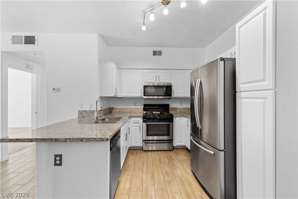 5751 Hacienda, Las Vegas, NV 89122