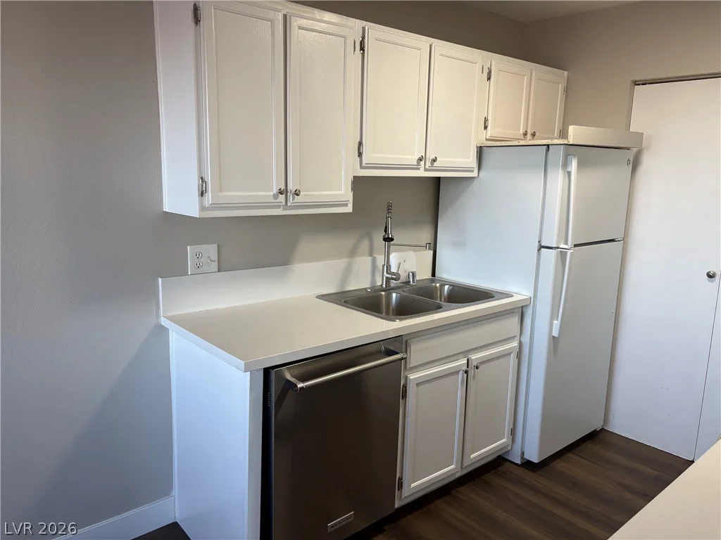 1381 University, Las Vegas, NV 89119