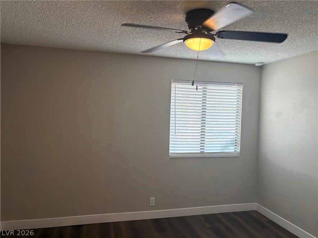1381 University, Las Vegas, NV 89119
