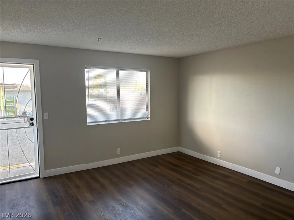 1381 University, Las Vegas, NV 89119