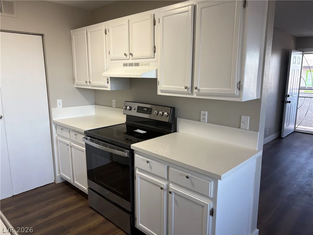 1381 University, Las Vegas, NV 89119