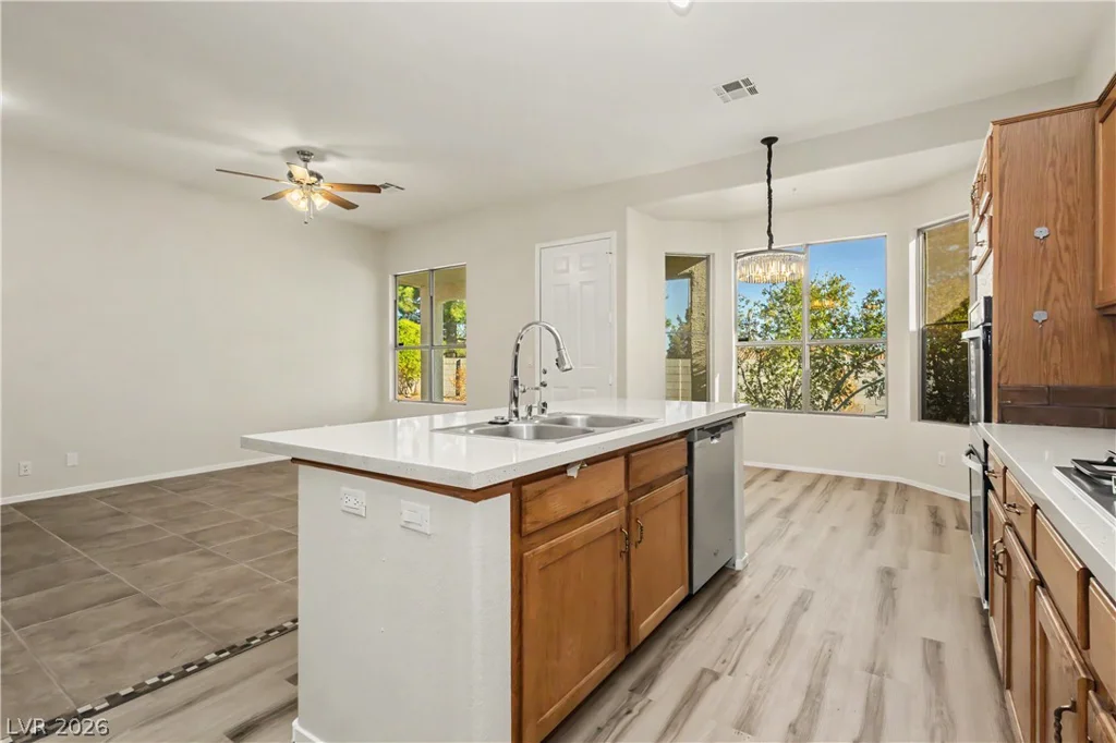 1578 Livingston, Henderson, NV 89012