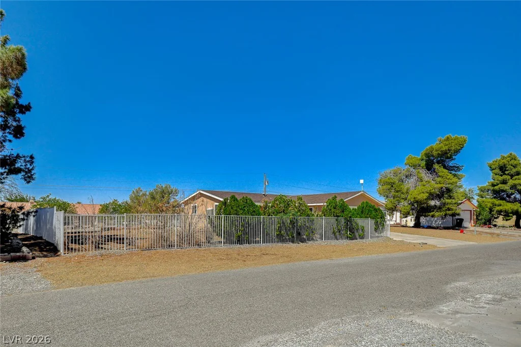3160 Fallwood, Pahrump, NV 89048