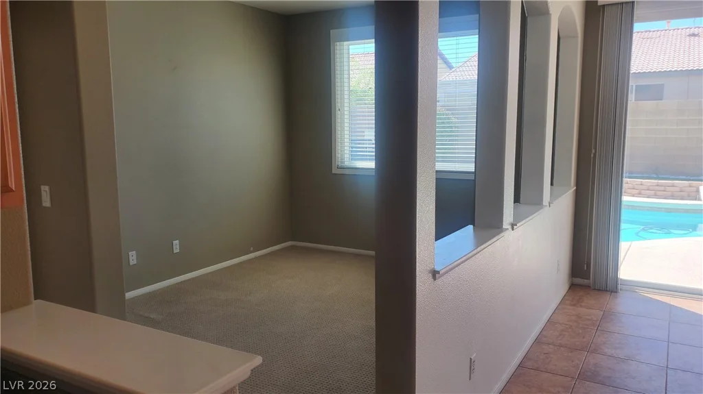 7471 Burnt Oak, Las Vegas, NV 89113