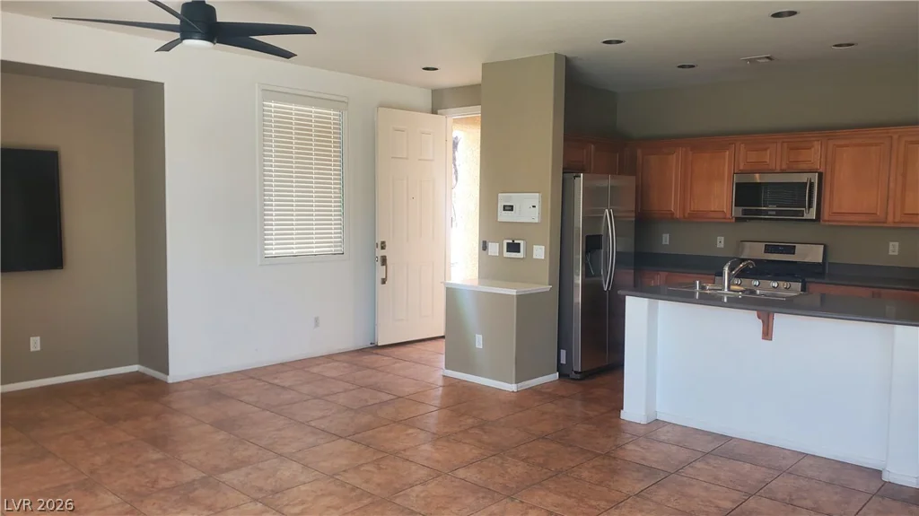 7471 Burnt Oak, Las Vegas, NV 89113