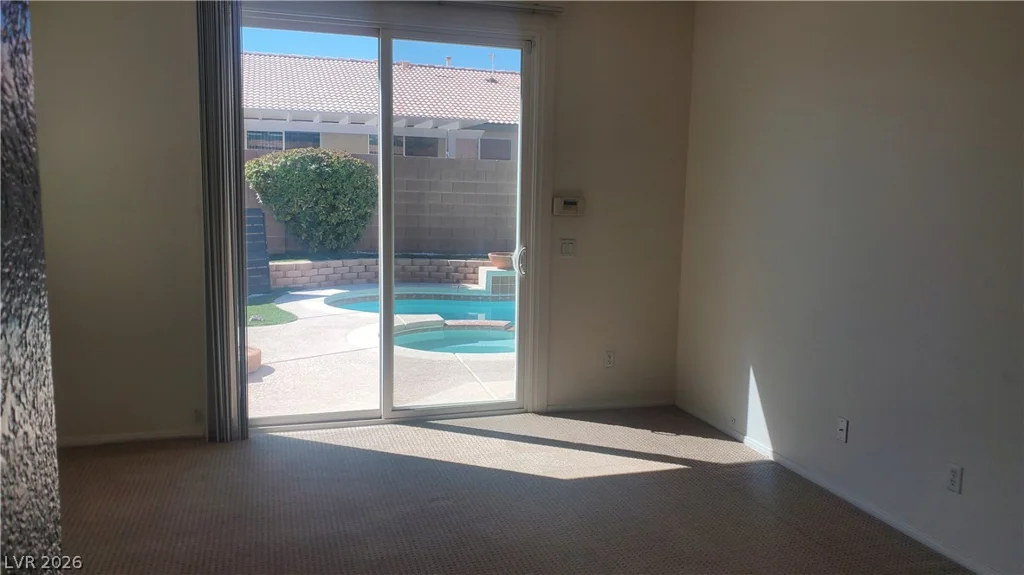 7471 Burnt Oak, Las Vegas, NV 89113