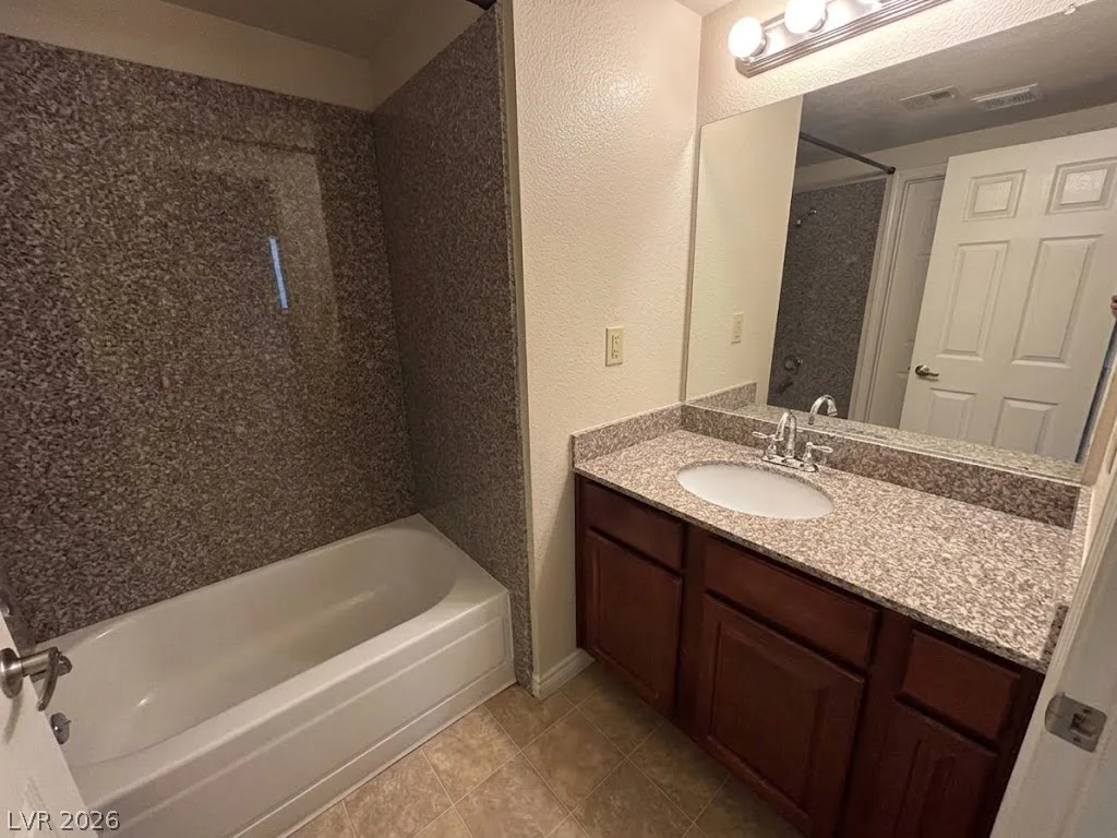5499 Indian River, Las Vegas, NV 89103