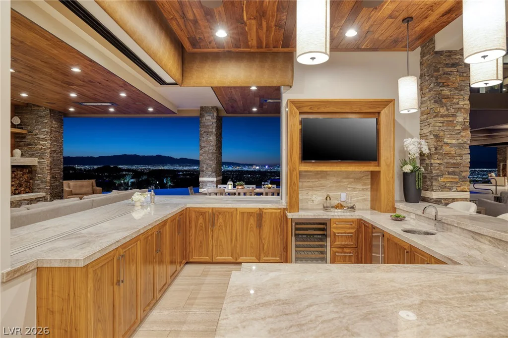 761 Dragon Ridge, Henderson, NV 89012