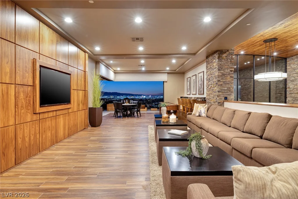 761 Dragon Ridge, Henderson, NV 89012