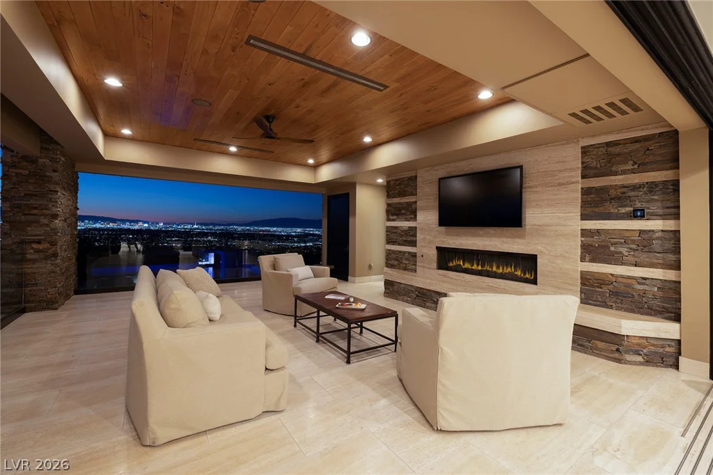761 Dragon Ridge, Henderson, NV 89012