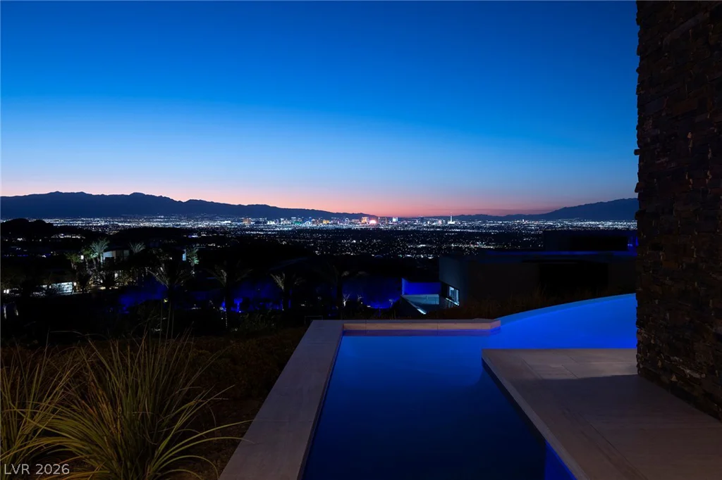 761 Dragon Ridge, Henderson, NV 89012