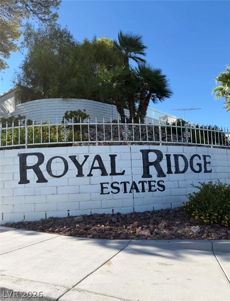 4556 Royal Ridge, Las Vegas, NV 89103