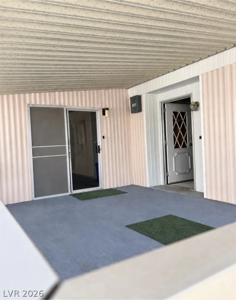 4556 Royal Ridge, Las Vegas, NV 89103