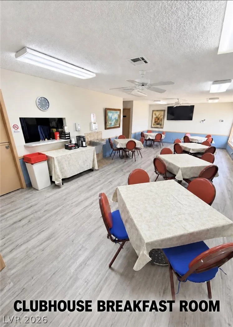 4556 Royal Ridge, Las Vegas, NV 89103