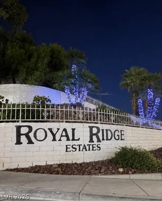 4556 Royal Ridge, Las Vegas, NV 89103