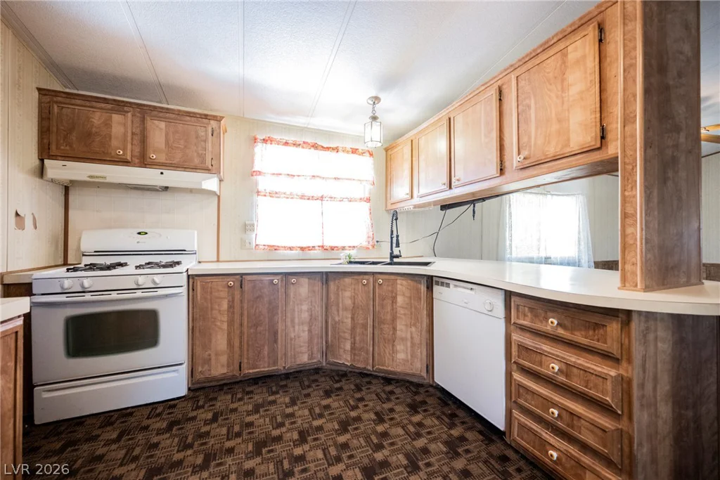 320 Kite, Pahrump, NV 89048