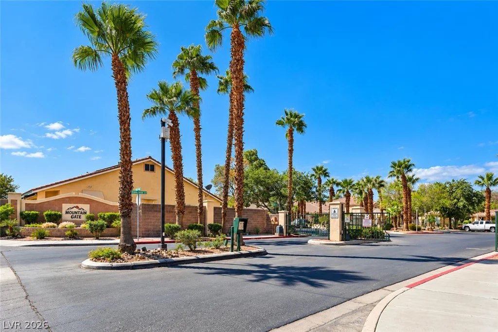 6416 Angel Mountain, Las Vegas, NV 89130