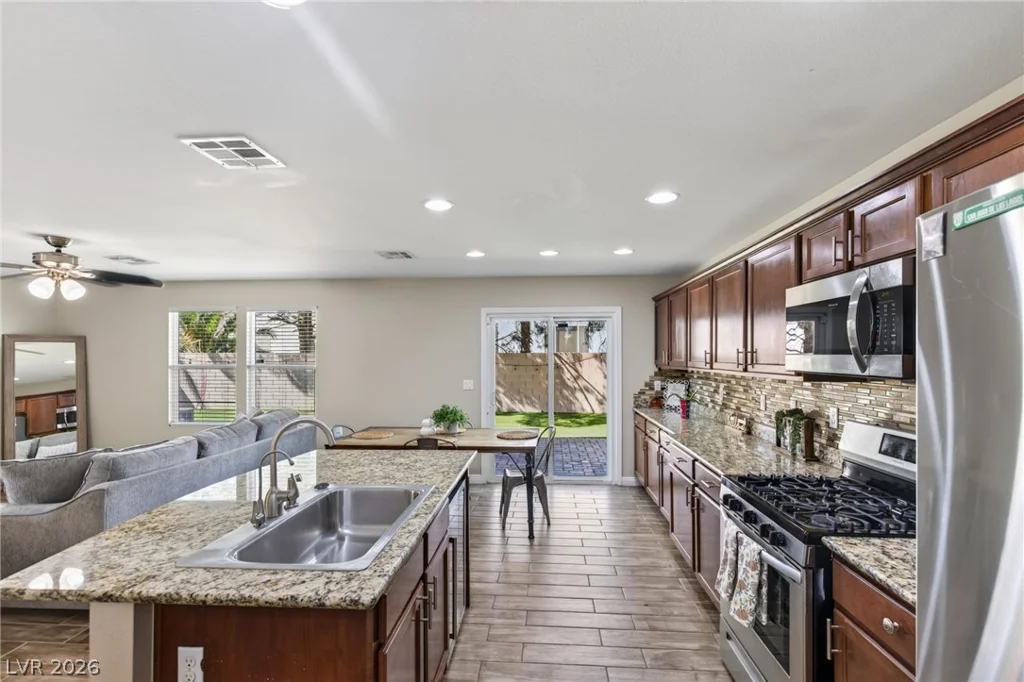 1516 Teasdale, North Las Vegas, NV 89032