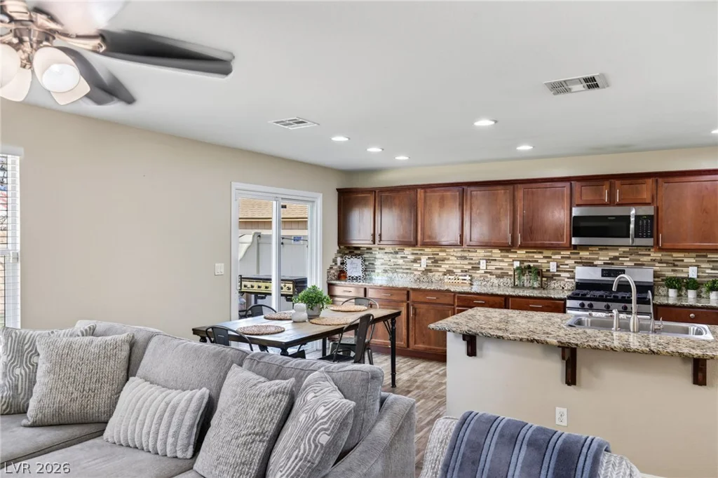 1516 Teasdale, North Las Vegas, NV 89032