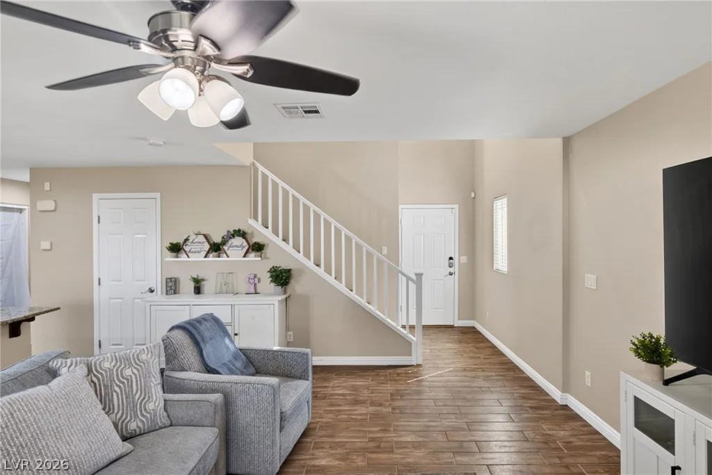 1516 Teasdale, North Las Vegas, NV 89032