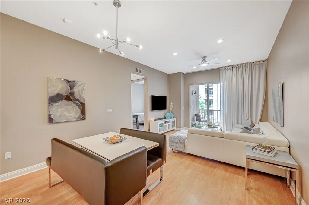 56 Serene, Las Vegas, NV 89123