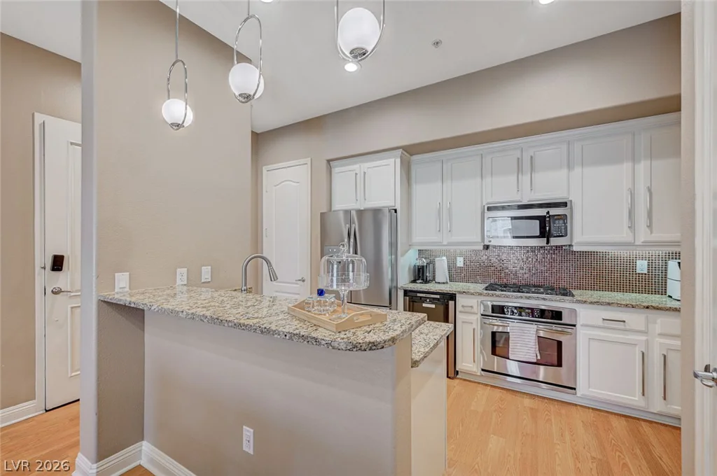 56 Serene, Las Vegas, NV 89123