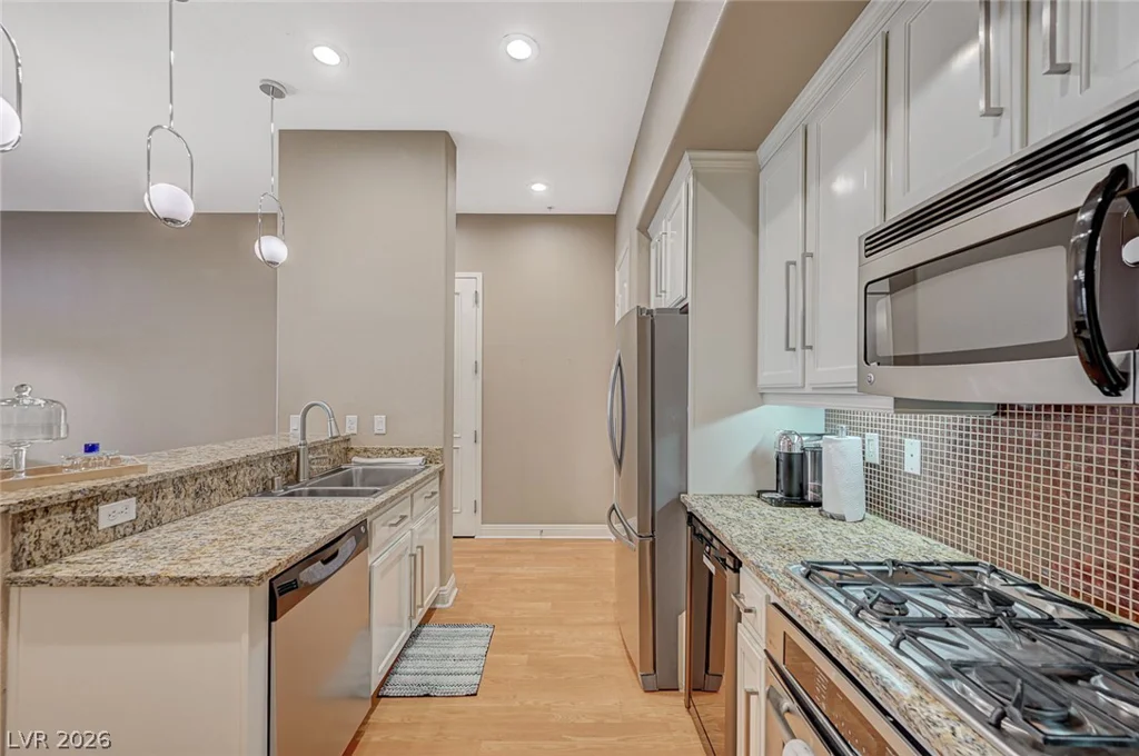 56 Serene, Las Vegas, NV 89123
